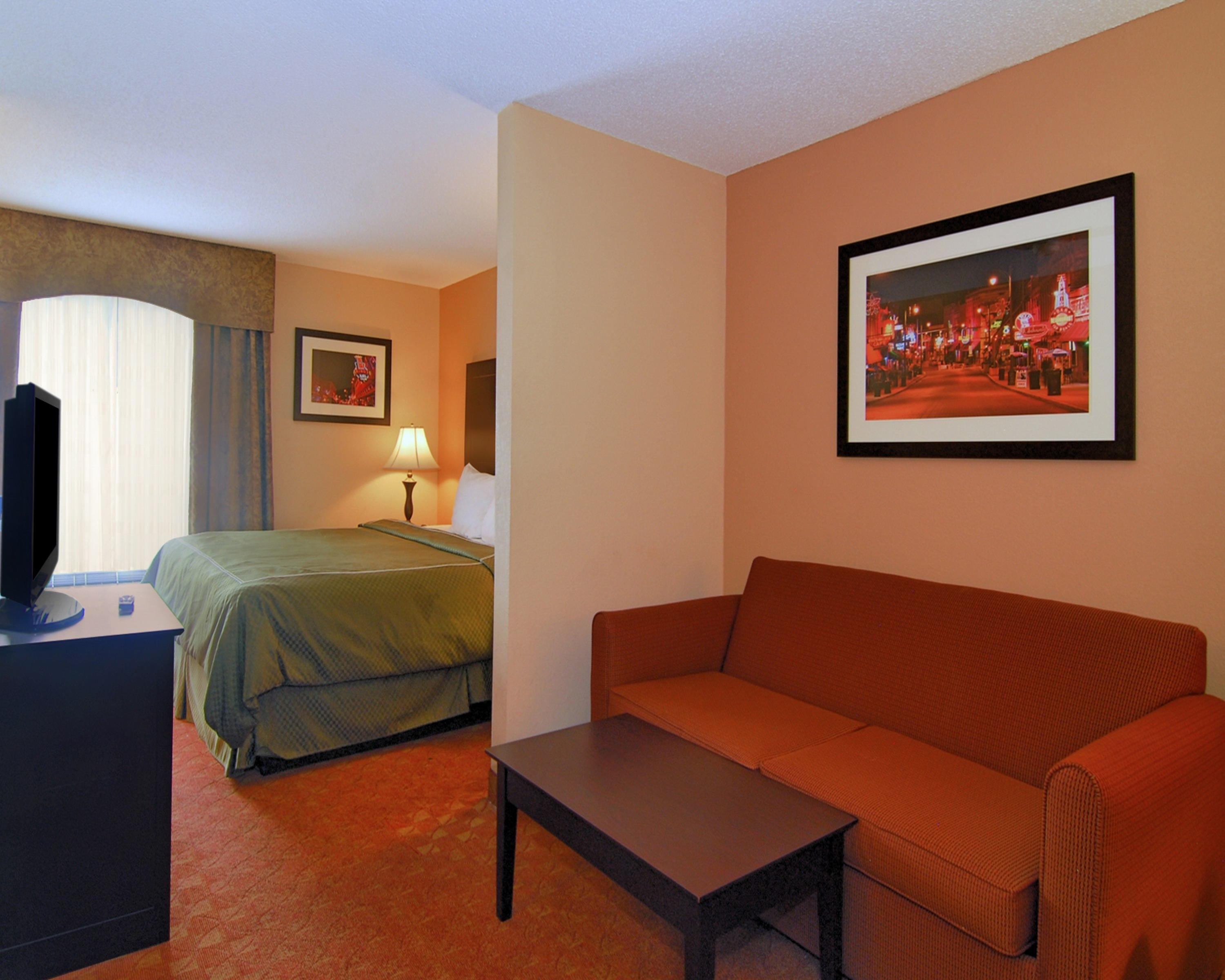 La Quinta Inn & Suites By Wyndham Memphis I-240 Ngoại thất bức ảnh