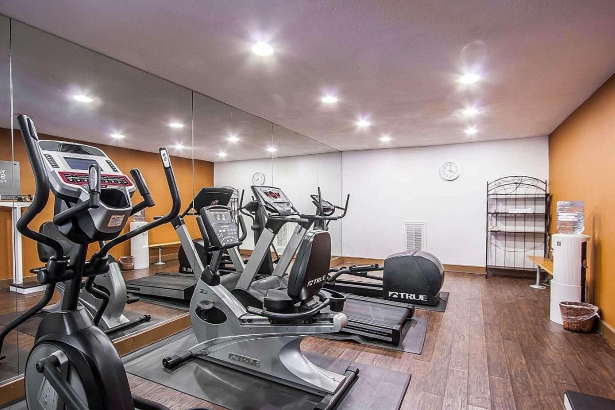 La Quinta Inn & Suites By Wyndham Memphis I-240 Ngoại thất bức ảnh