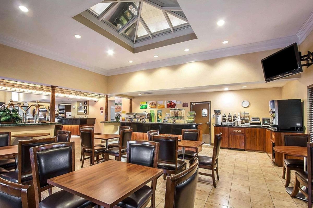 La Quinta Inn & Suites By Wyndham Memphis I-240 Ngoại thất bức ảnh