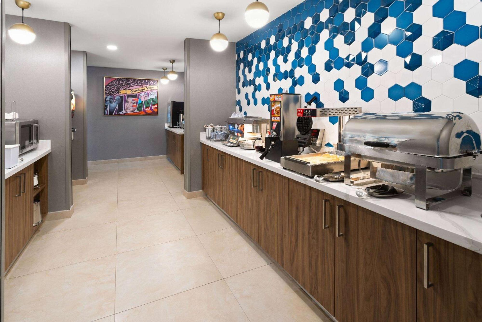 La Quinta Inn & Suites By Wyndham Memphis I-240 Ngoại thất bức ảnh