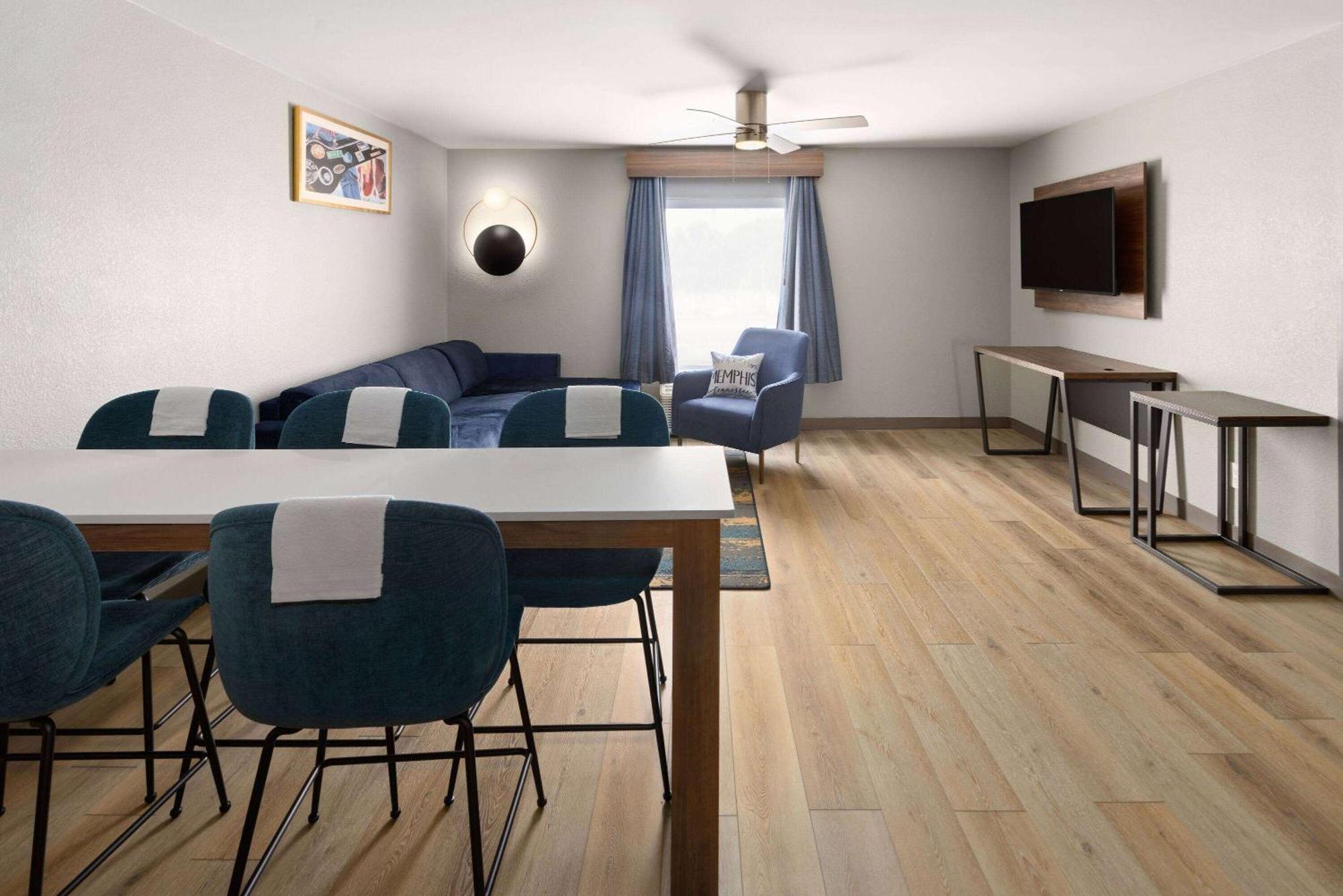 La Quinta Inn & Suites By Wyndham Memphis I-240 Ngoại thất bức ảnh