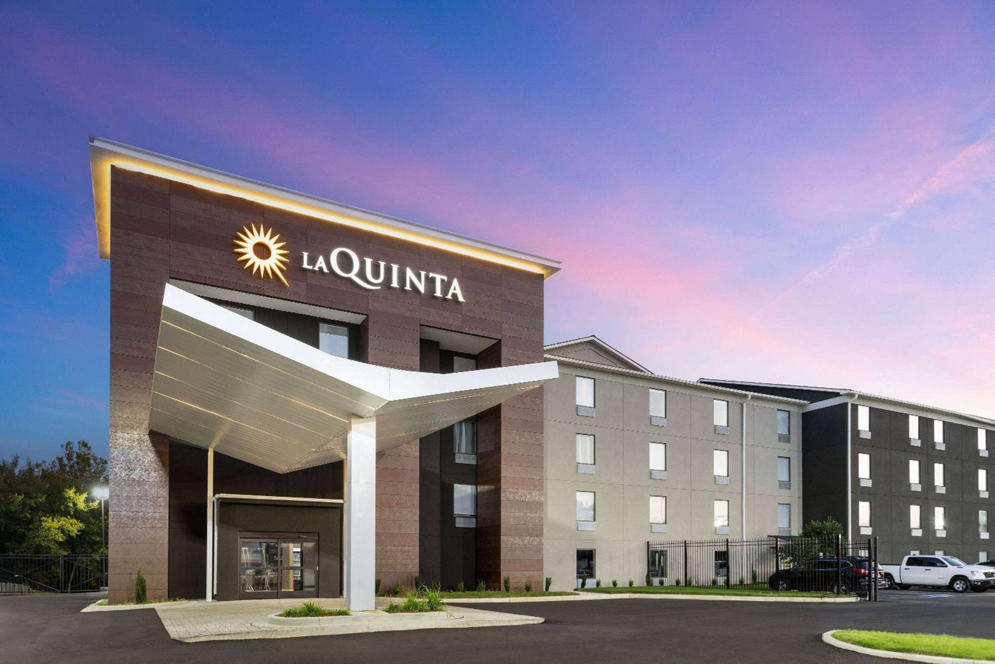 La Quinta Inn & Suites By Wyndham Memphis I-240 Ngoại thất bức ảnh